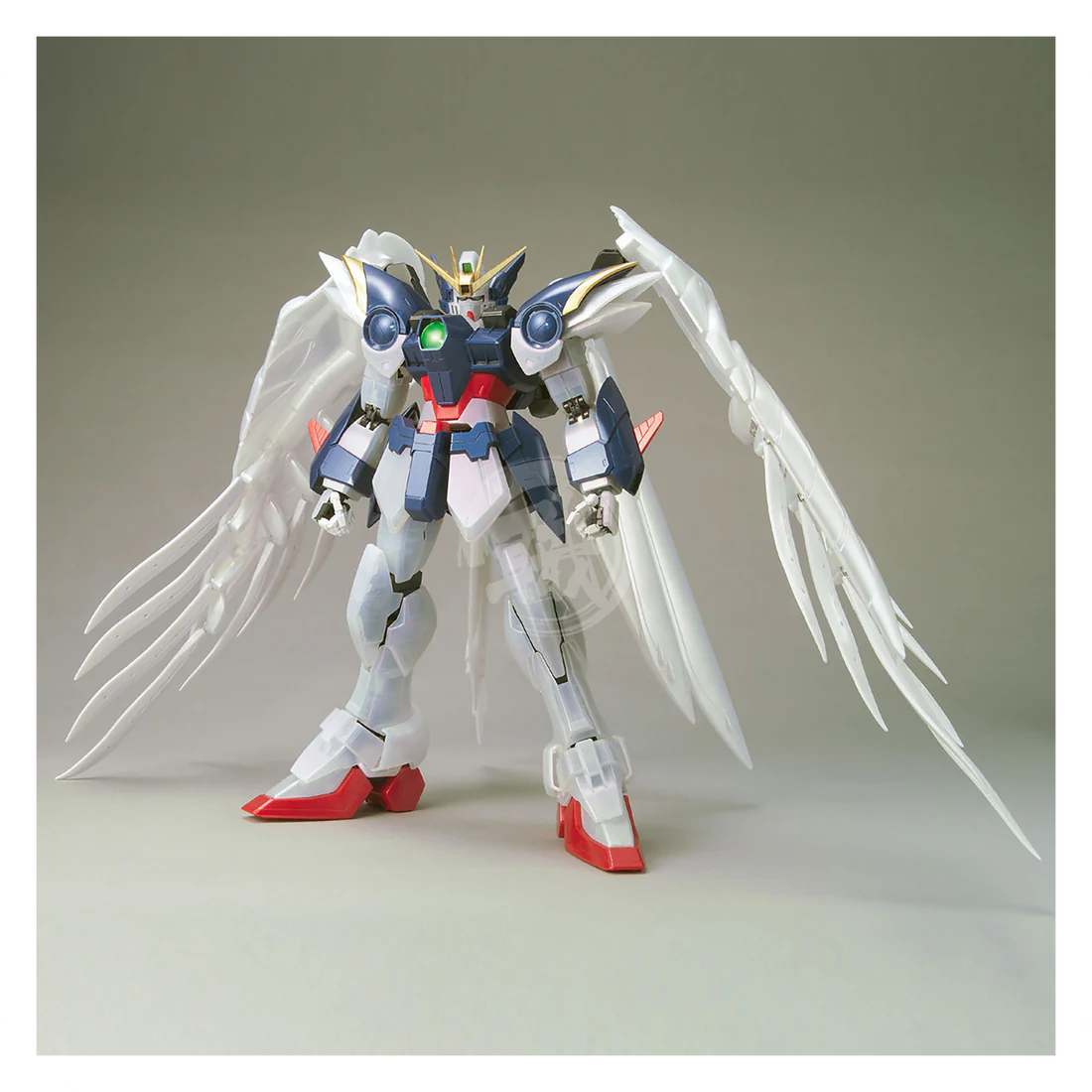 PG Wing Gundam Zero Custom [Pearl Mirror Coating Ver.]