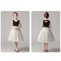 Gd35071 พร้อมส่งชุดออกงานเด็กหญิงสีครีมแต่งดาวสีทองคาดเอวในตัวสีทองสวยหรู ตัวเสื้อสีดำกระโปรงทรงสั้นคลุมเข่าพองฟู