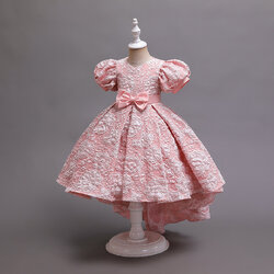Gd4597- พร้อมส่งจากไทย ชุดเดรสออกงานเด็กสีชมพู ทรงหน้าสั้นหลังยาว มีแขนตุ๊กตาน่ารัก ตกแต่งด้วยโบว์ ผ้าลายดอกสามมิติ สุดสวยหรู