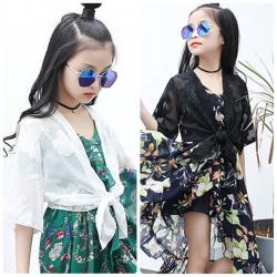 sh5110- เสื้อคลุมสวยทุกโอกาส มีสีขาว และสีดำ ผ้าซีทรูลายดอกไม้พลิ้วสวยทิ้งตัวเบาสบาย (มีจำนวนจำกัด หมดแล้วหมดเลย)