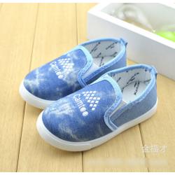 Shoe1011 รองเท้าเด็กสียีนส์อ่อน