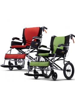 รถเข็นวีลแชร์น้ำหนักเบา พับได้ อลูมินัมอัลลอยด์คาร์ม่า รุ่น Ergo Lite (WheelChair KARMA Ergo Lite) น้ำหนักเบาเพียง 8.5 กก. เบากว่าทุกรุ่นของคาร์ม่า เหมาะสำหรับเดินทาง ของแท้ รับประกันศูนย์ไทย 5 ปี (รุ่นยอดนิยม)