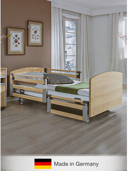 ชุดเตียงคนป่วยไฟฟ้า LIBRA จากประเทศเยอรมัน (เตียงปรับต่ำสุด 25 cm.) ราวกั้นเตียง 2 ตอน แบบเต็มเตียง + พร้อมที่นอนโฟมป้องกันแผลกดทับ MERCURY หนา 15 ซม. จากประเทศอังกฤษ + ชุดผ้าปูที่นอน ปลอกหมอน + ผ้ายางรองกันเปื้อน