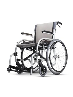 รถเข็นอะลูมิเนียมอัลลอยด์ KARMA รุ่น STAR2 (WheelChair KARMA STAR 2) ดีไซน์สวยงาม นั่งสบาย โครงพักเท้าสวิงเก็บไปด้านข้างได้ หรือถอดออกได้