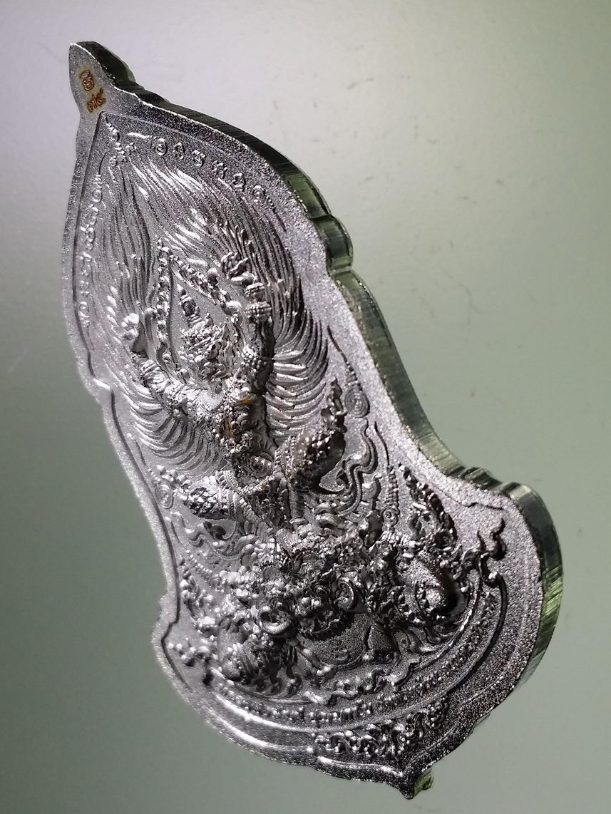 รหัสสินค้า พระมีกล่อง 075 เหรียญท้าวเวสสุวรรณ หน้าเทวดา รุ่นเศรษฐีรวยทันใจ ๒ หลวงพ่อพัฒน์ วัดห้วยด้วน อำเภอหนองบัว จังหวัดนครสวรรค์ เนื้อชุบเงินพ่นทราย จัดสร้าง 300 เหรียญ ตอกโค๊ต หมายเลข ๗๔