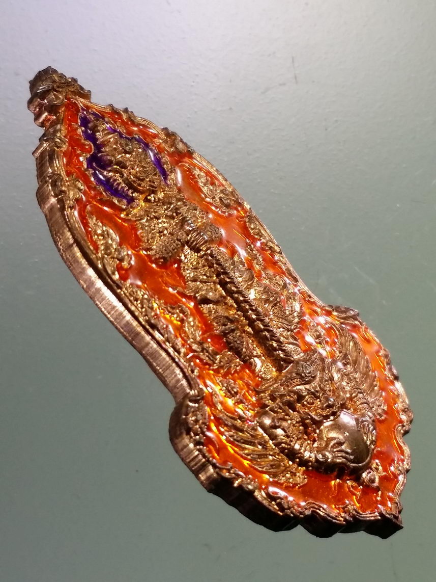 รหัสสินค้า พระมีกล่อง 090 เหรียญท้าวเวสสุวรรณลาภ ยักษ์รวยทันใจ เนื้อ ทองแดง ลงยา พื้นส้ม วัดพระธาตุจอมหงส์ อำเภอเทิง จังหวัดเชียงราย โค๊ตเลเซอร์ หมายเลข ๑๔๗