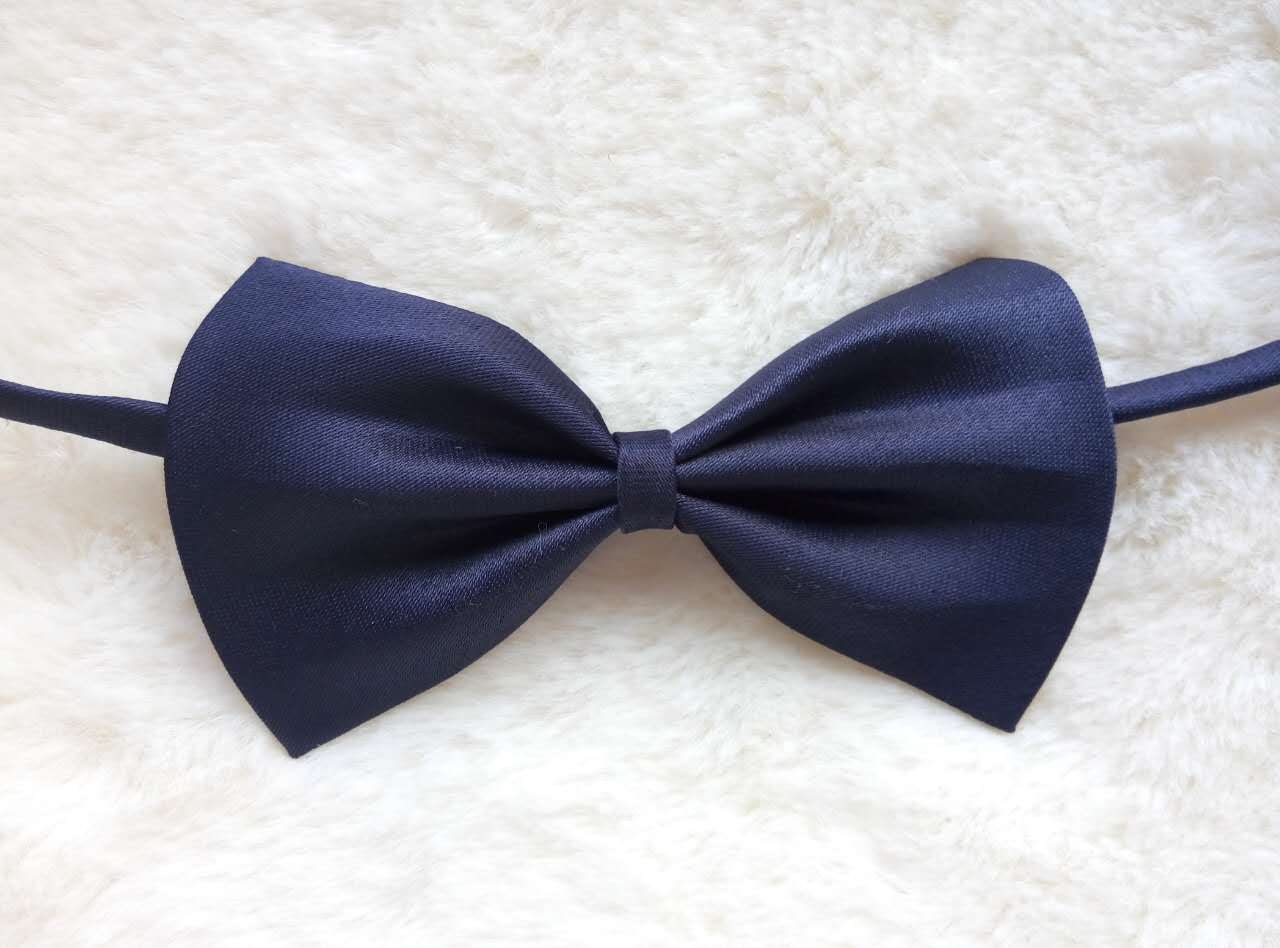 Bas2005- ฺBas-โบว์ หูกระต่ายสำเร็จเด็กชายสีพื้น ปรับสายได้ มีหลายสี ขนาดมาตรฐาน (ส่วนโบว์กว้าง4.5x9.5ซม.) ใช้กับชุดไซส์#80-#90-#100-#110-#120-#130-#140-#150-#160-#170-
