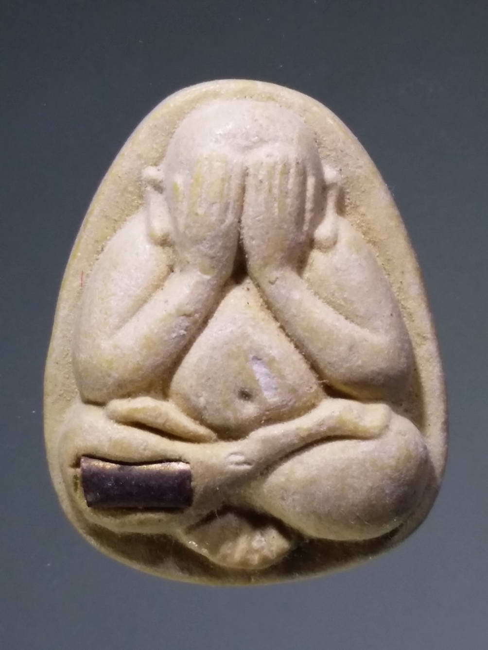 รหัสสินค้า พระปิดตา ทั่วไป 149 พระปิดตาเนื้อผง ฝังตะกรุด หลวงพ่อคูณ วัดบ้านไร่ อำเภอด่านขุนทด จังหวัดนครราชสีมา