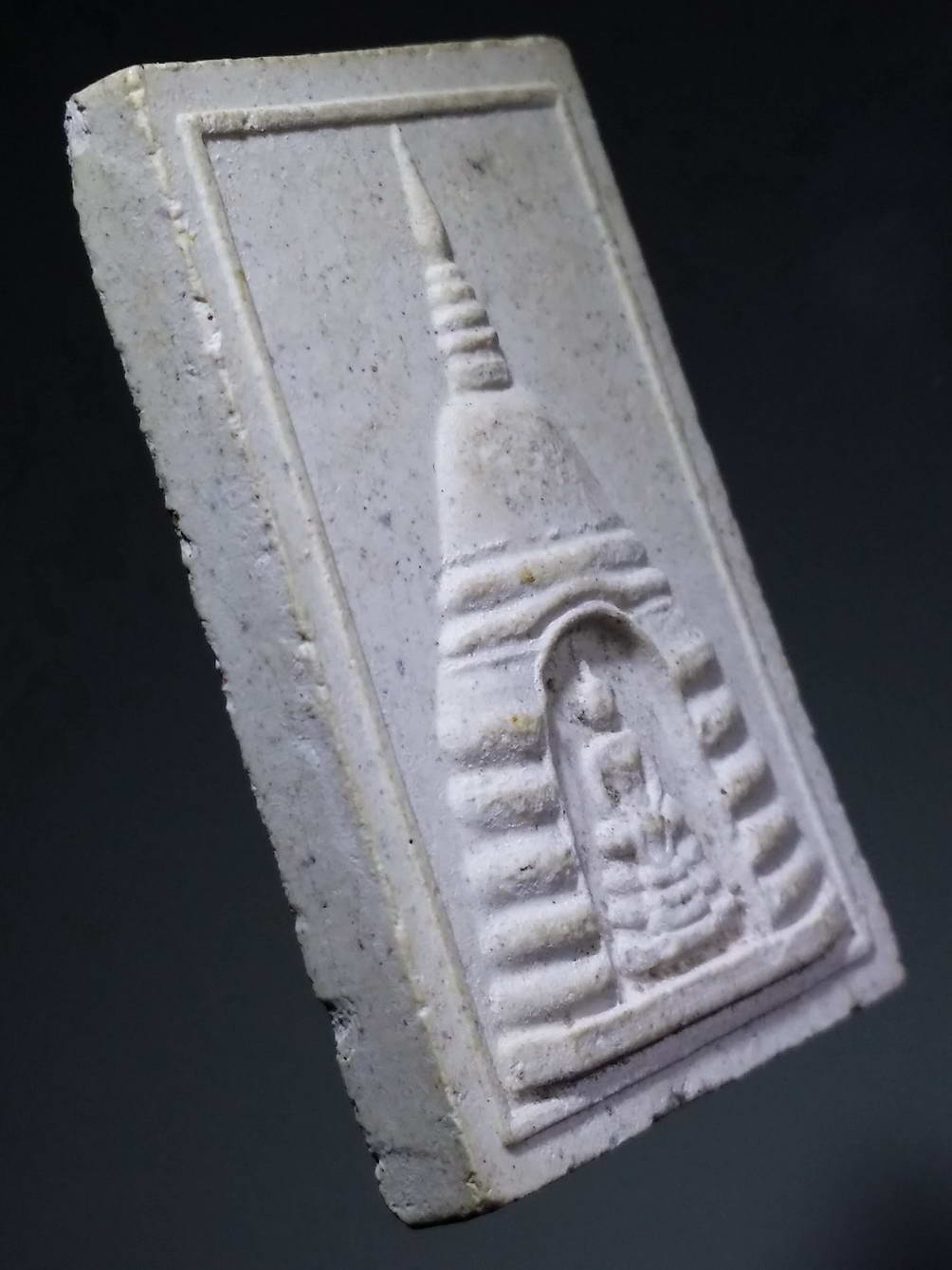 รหัสสินค้า พระไม่ทราบที่ 221 สมเด็จพิมพ์สถูปเจดีย์ หลังยันต์มะอะอุ ไม่ทราบที่