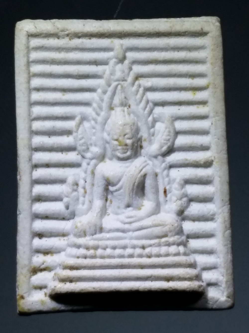 รหัสสินค้า พระเนื้อดิน เนื้อผง เนื้อว่าน 1085 สมเด็จพระศรีเมืองทอง วัดต้นสน อำเภอเมือง จังหวัดอ่างทอง รุ่นกาญจนาภิเษก สร้างปี 2539
