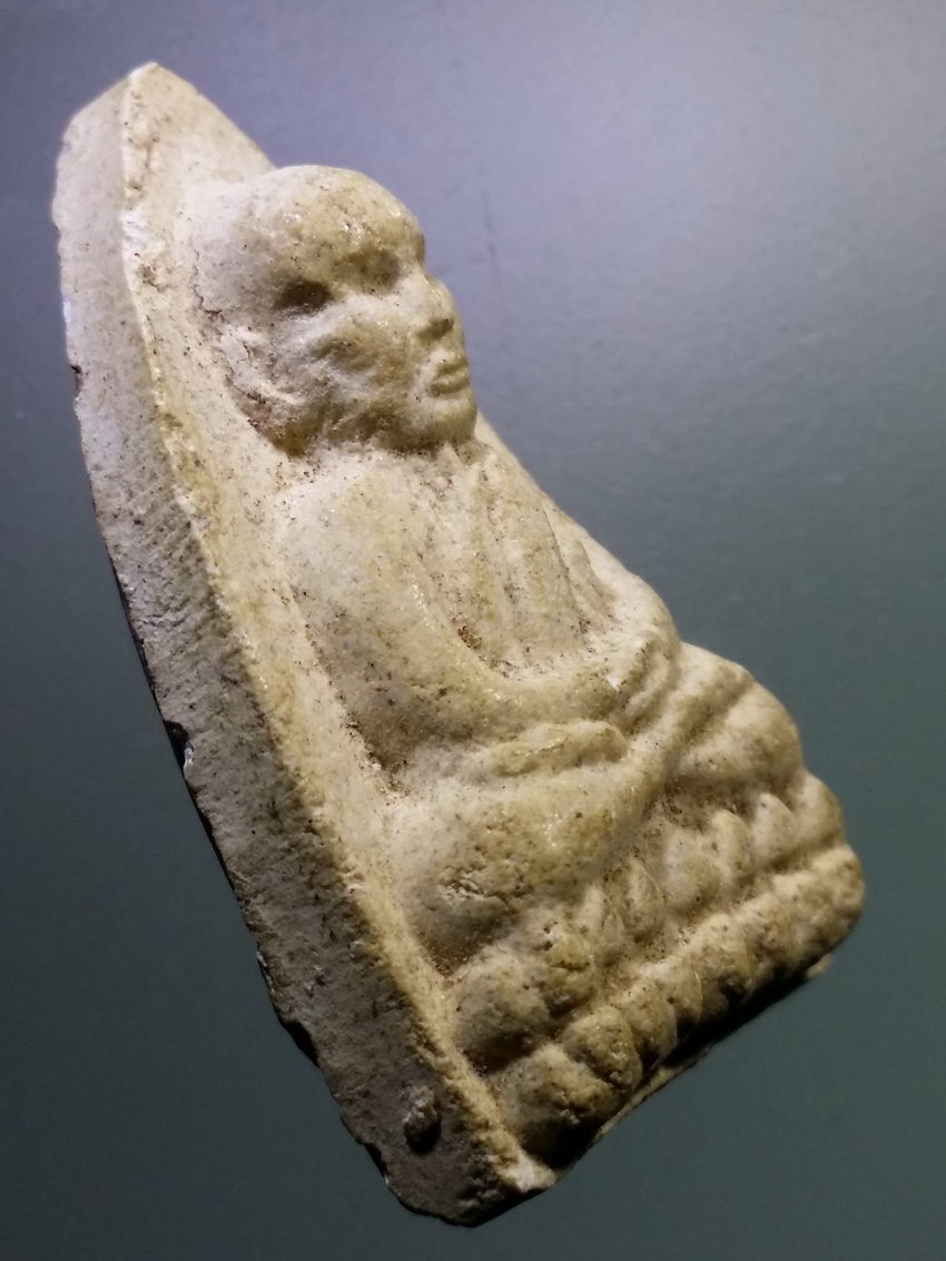 รหัสสินค้า หลวงปู่ทวด วัดต่างๆ 529 พระผงหลวงปู่ทวด ด้านหลังเขียนว่า ตำหนักทอง