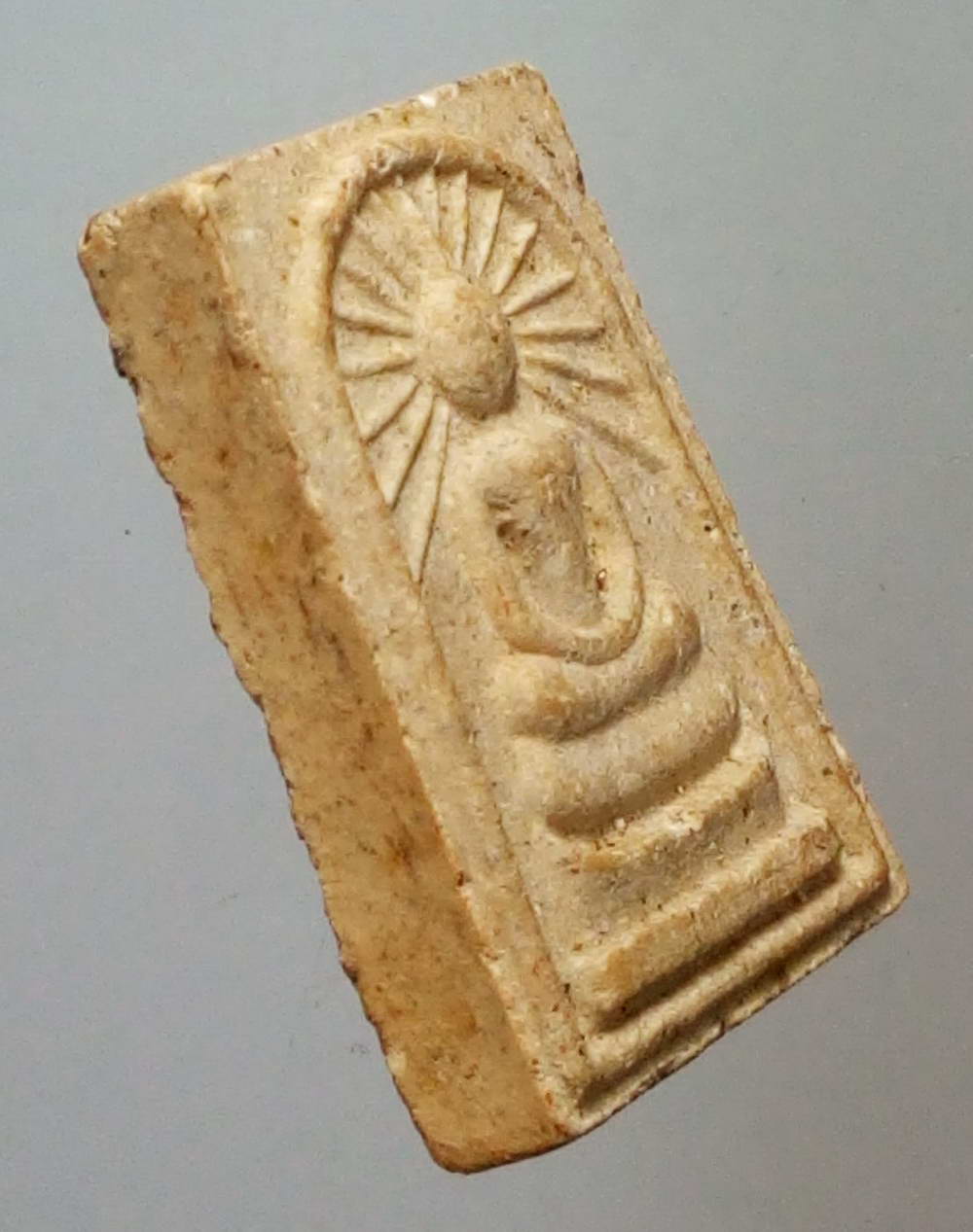 รหัสสินค้า พระไม่ทราบที่ 193 พระสมเด็จ ประกายรัศมี พิมพ์คะแนนหลังยันต์ห้า และยันต์มะอะอุ ไม่ทราบที่