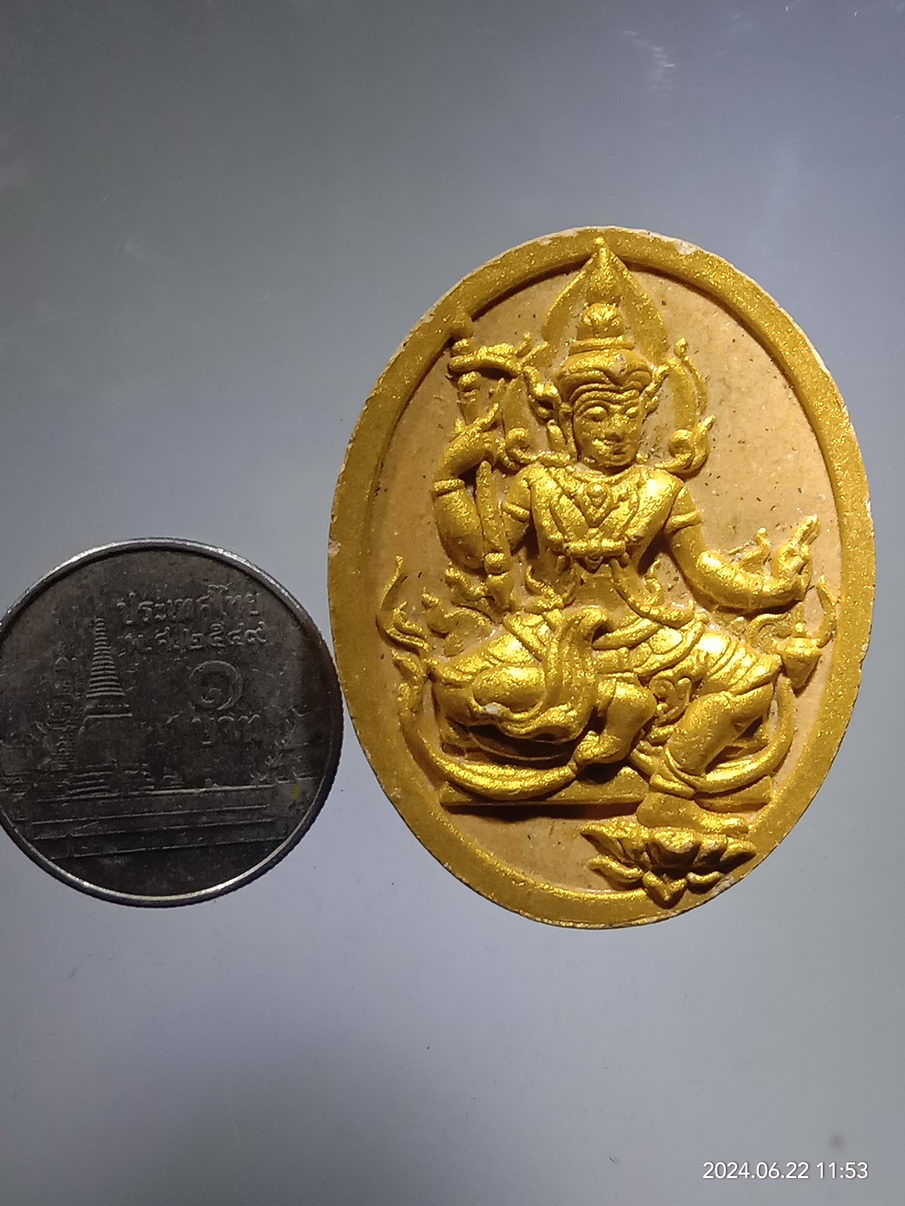 รหัสสินค้า พระเนื้อดิน เนื้อผง เนื้อว่าน 116 พระอินทร์เนื้อผง ทาทองบรอนซ์ หลวงพ่อรักษ์ อนาลโย วัดสุทธาวาสวิปัสสนา พุทธมณฑลอยุธยา สร้างปี 2552