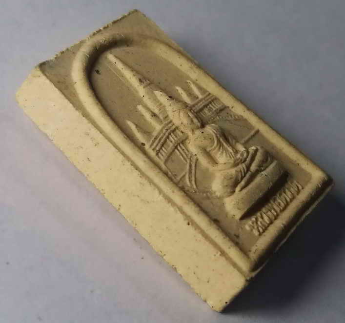 รหัสสินค้า กรุงเทพ 016 พระผงพิมพ์พระพุทธหลวงพ่อดวงดี วัดสระเกศ ภูเขาทอง กรุงเทพฯ รายการนี้ให้เช่าบูชาแล้ว