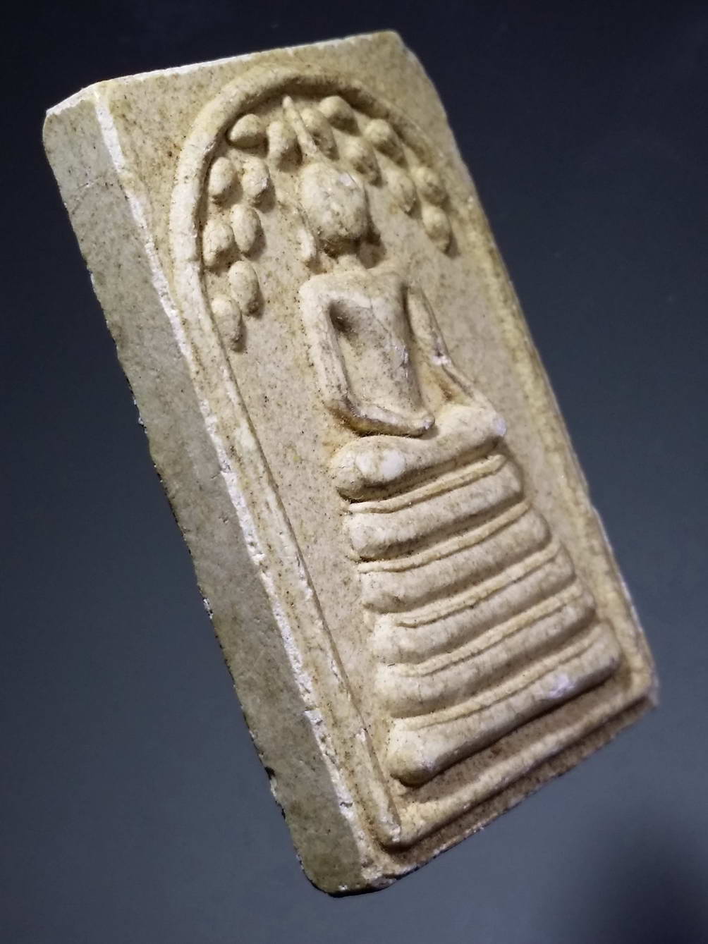 รหัสสินค้า พระไม่ทราบที่ 219 พระสมเด็จเนื้อผง พิมพ์ปรกโพธิ์ สะดุ้งกลับ หลังฉายา คุณวนฺโต ไม่ทราบที่