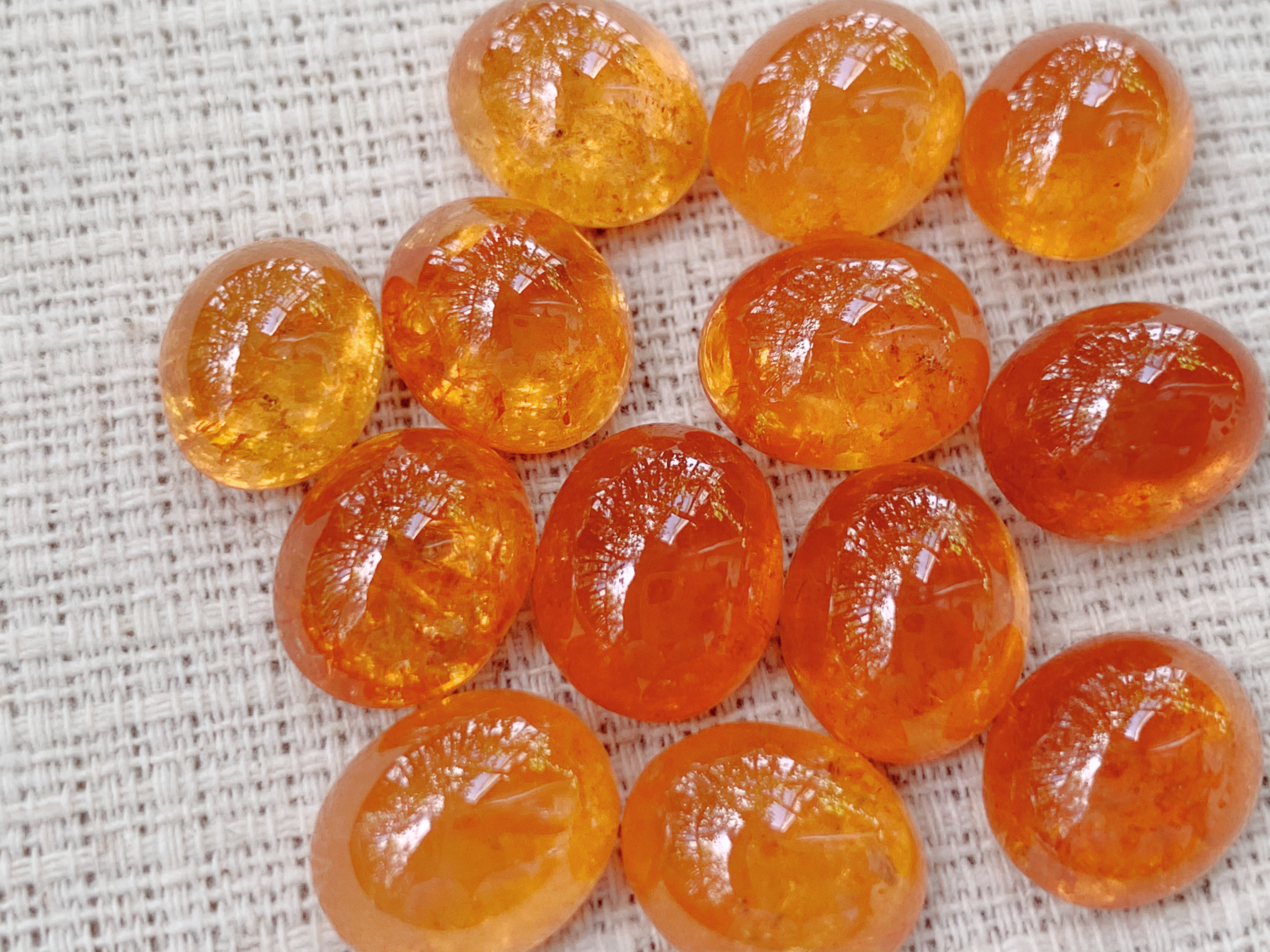 สเปสซาไท 81.85 กะรัต