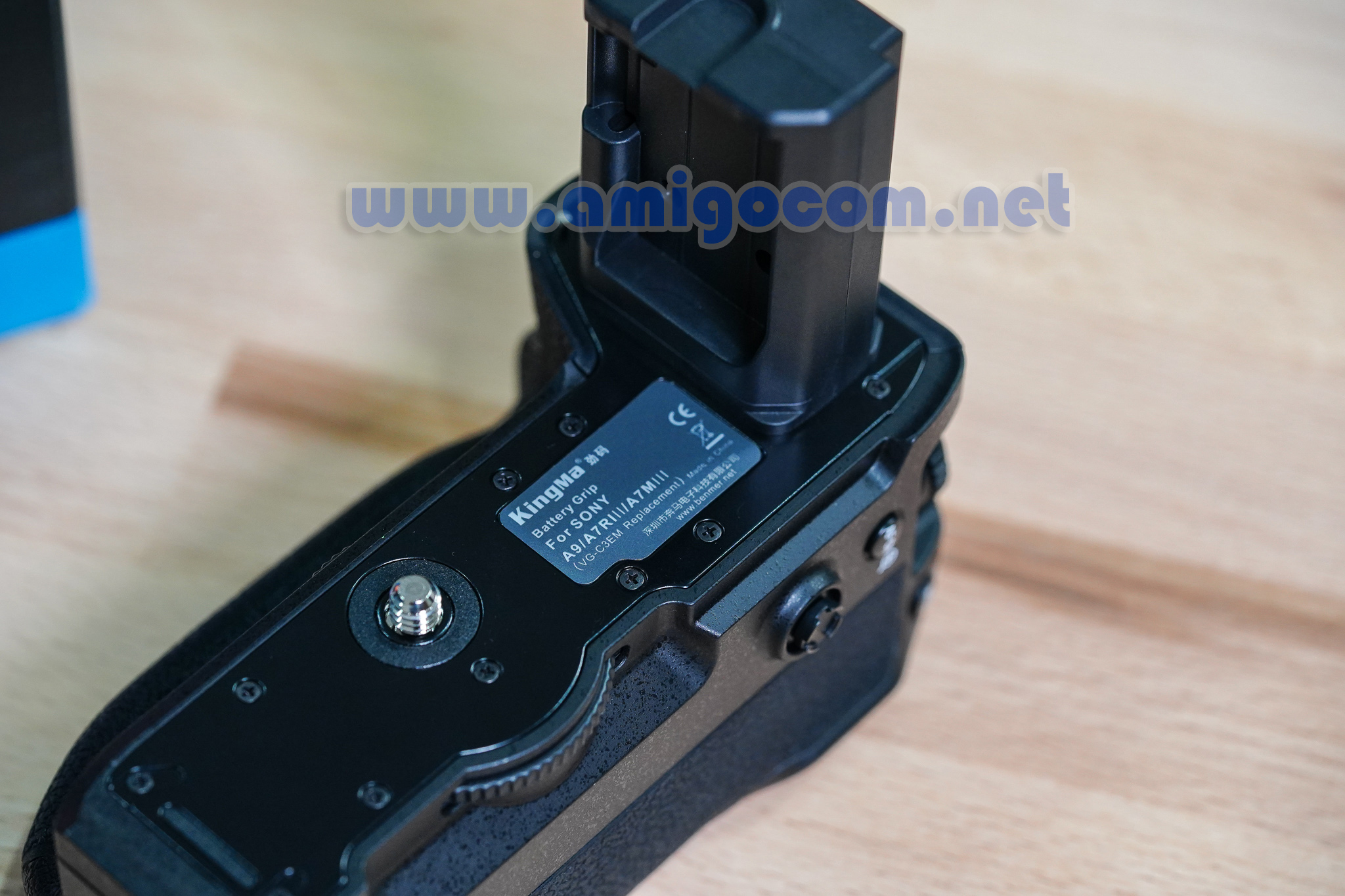 KingMa Battery Grip สำหรับ Sony A7III A7RIII A9 รุ่น VG-C3EM