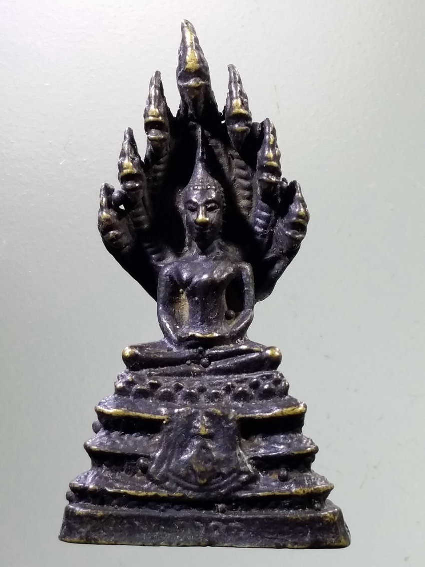 Antig LSD 870 รูปหล่อพระนาคปรก เนื้อทองเหลืองรมดำ งานเก่า หล่อก้นถ้วย ไม่ทราบที่ พระรายการนี้ให้เช่าบูชาแล้ว