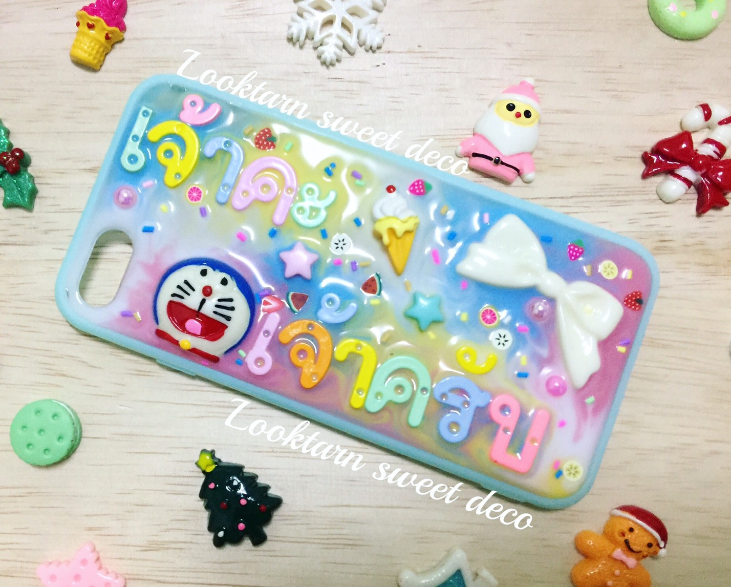 เคสฟ้า ชมพู เหลือง ขาว อักษรคละสี