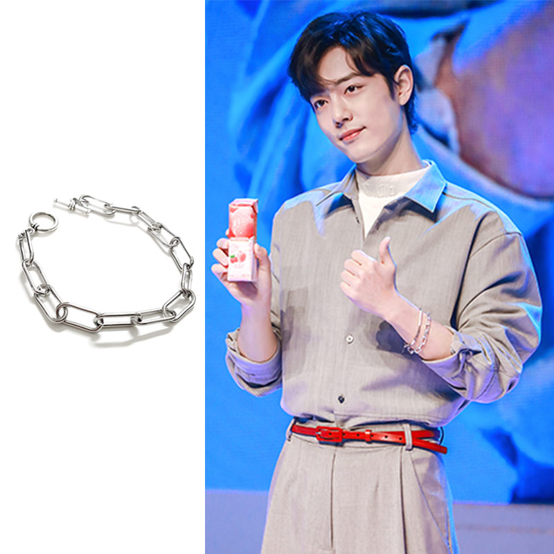สร้อยข้อมือแบบเซียวจ้าน