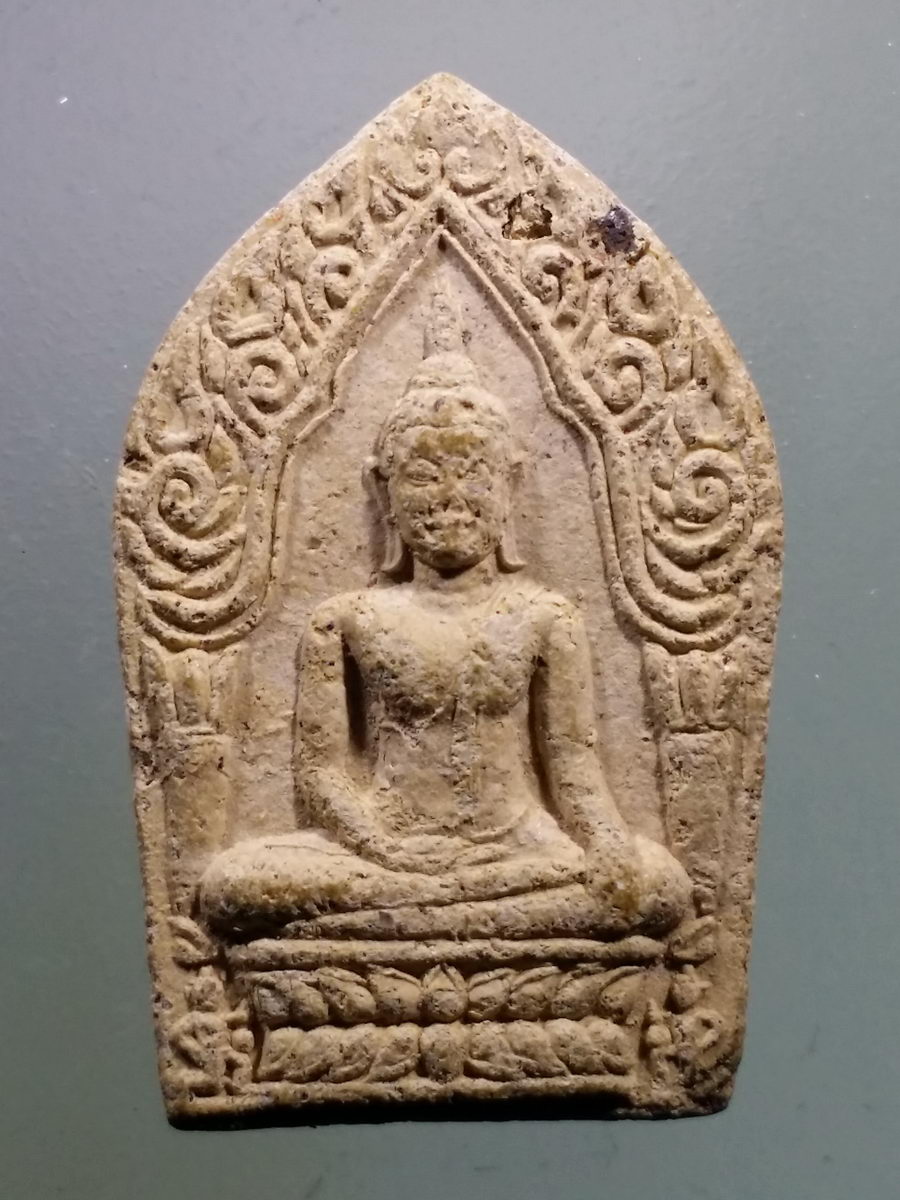 รหัสสินค้า พระเนื้อดิน เนื้อผง เนื้อว่าน 8676 พระขุนแผนพรายกุมารรุ่น 1 หลวงพ่อชาติ เขมจาโร วัดหนองยายอ่วม อำเภอหัวหิน จังหวัดประจวบคีรีขันธ์ สร้างปี 2543