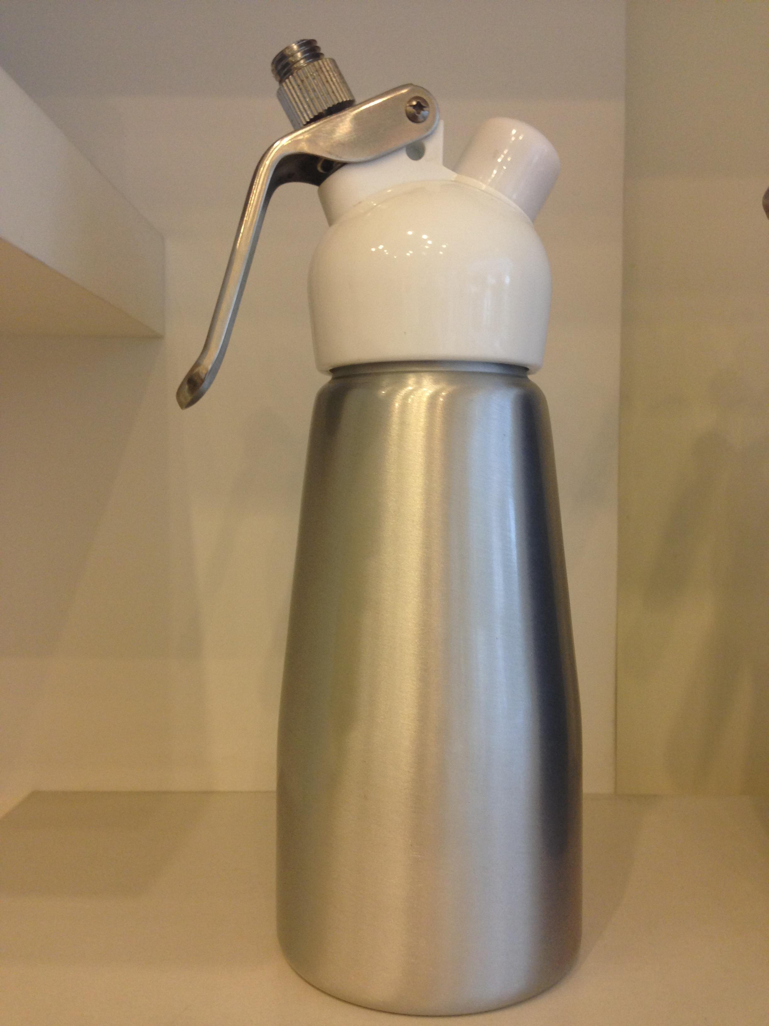 ขวดทำวิปปิ้งครีม ขนาด 0.25 ลิตร