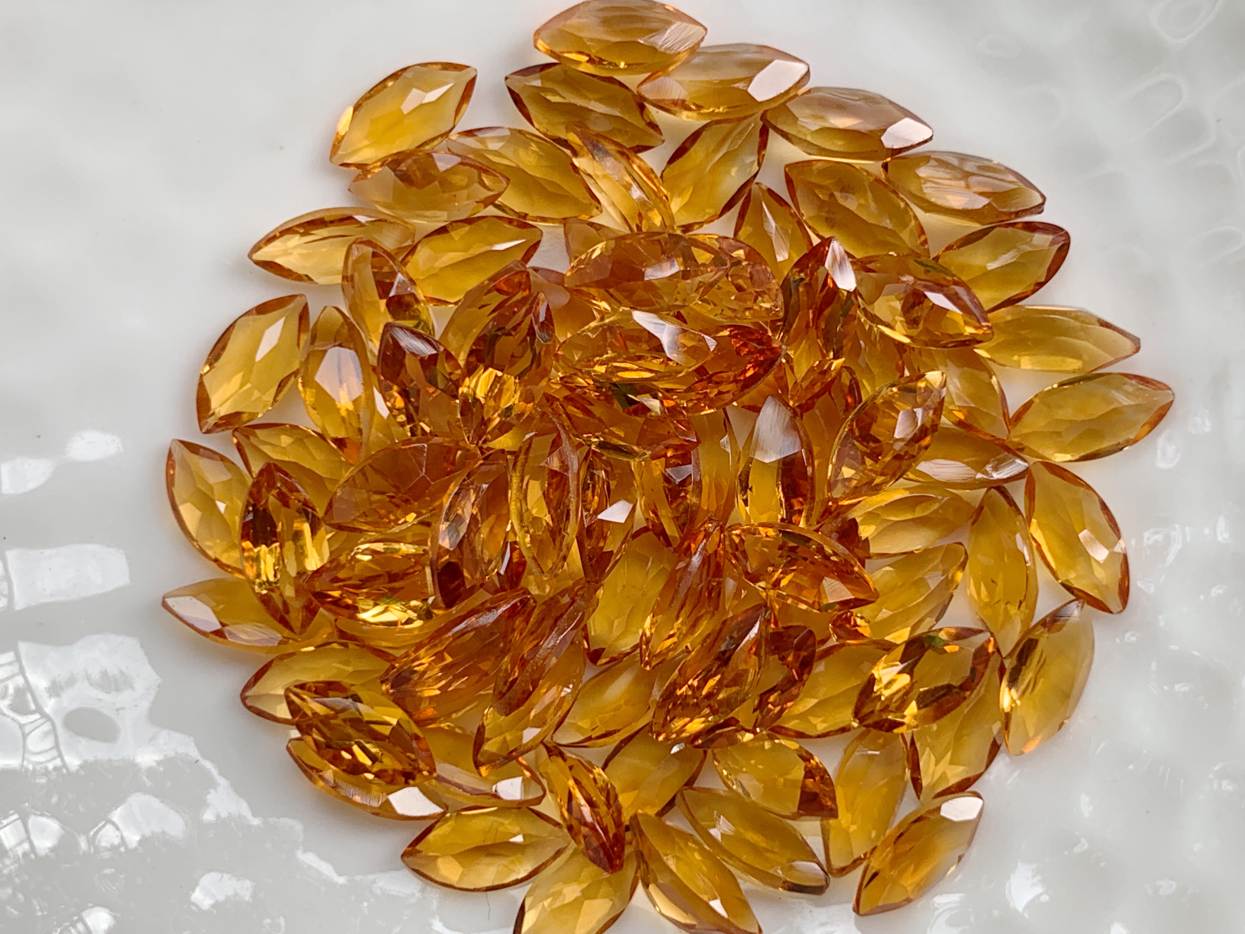 ซิทรินเข้มมาคี 7X3.5 มม. 5 กะรัต