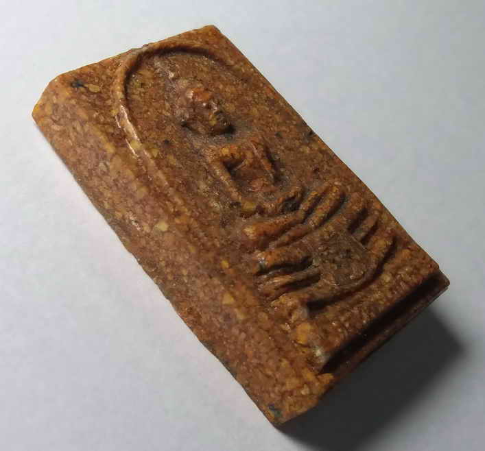 รหัสสินค้า พระเนื้อดิน เนื้อผง เนื้อว่าน 393 หลวงพ่อโสธร เนื้อกระเบื้องหลังคาโบสถ์ วัดโสธรวรารามวรวิหาร จังหวัดฉะเชิงเทรา