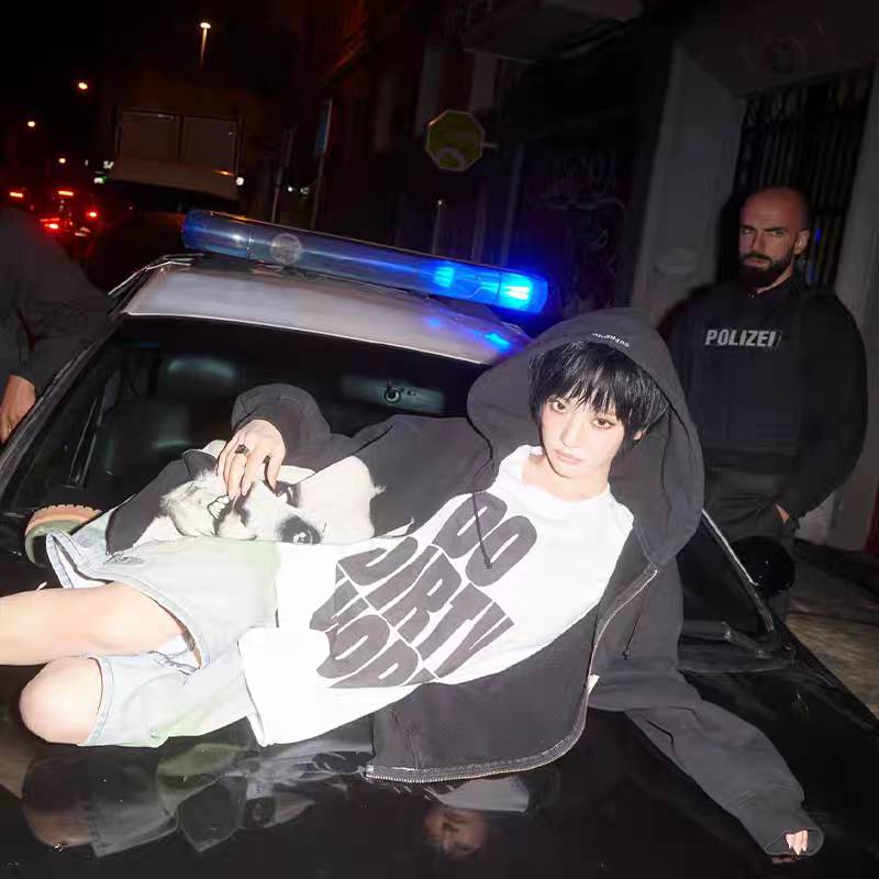 เสื้อยืด aespa : Ning Yi Zhuo [Dirty Work]