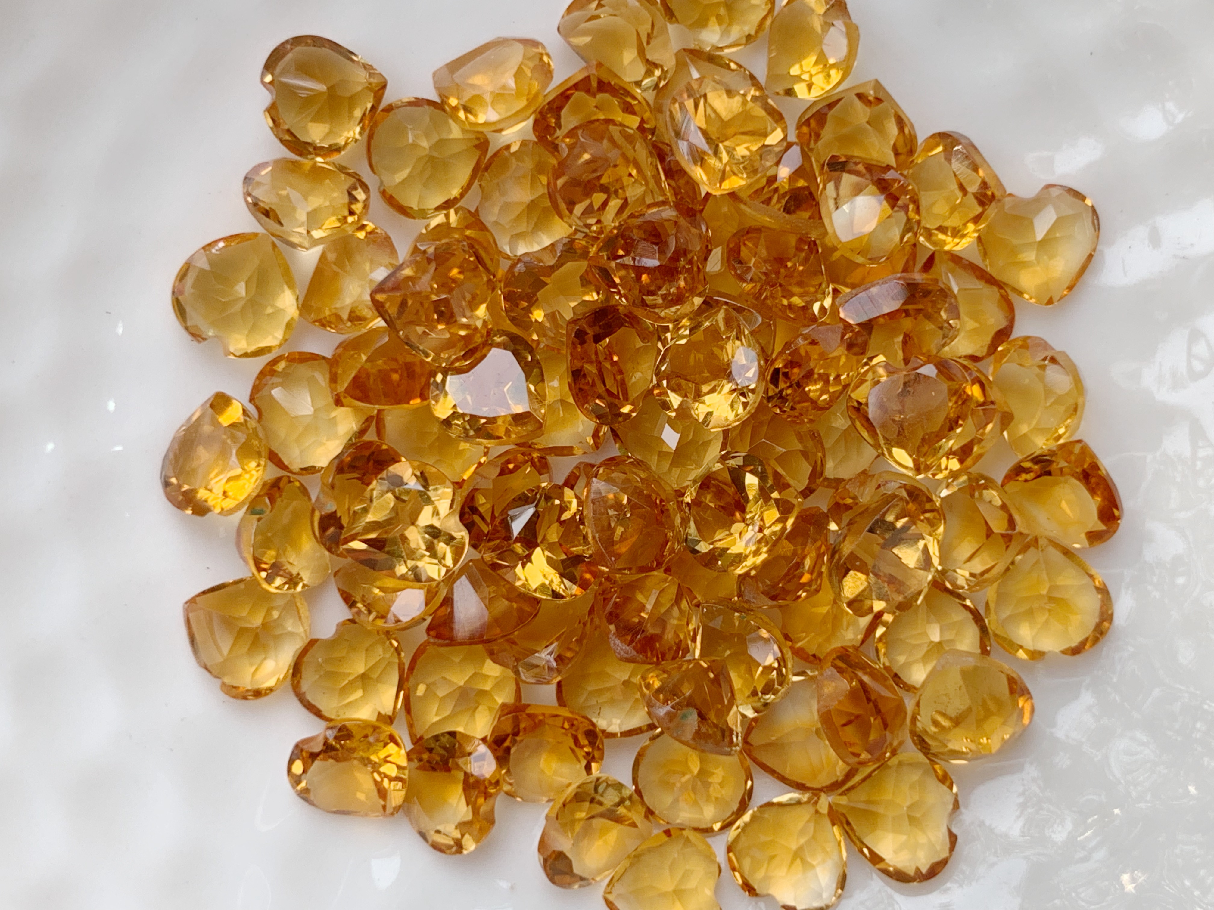 ซิทรินหัวใจ 5 มม. 5 กะรัต