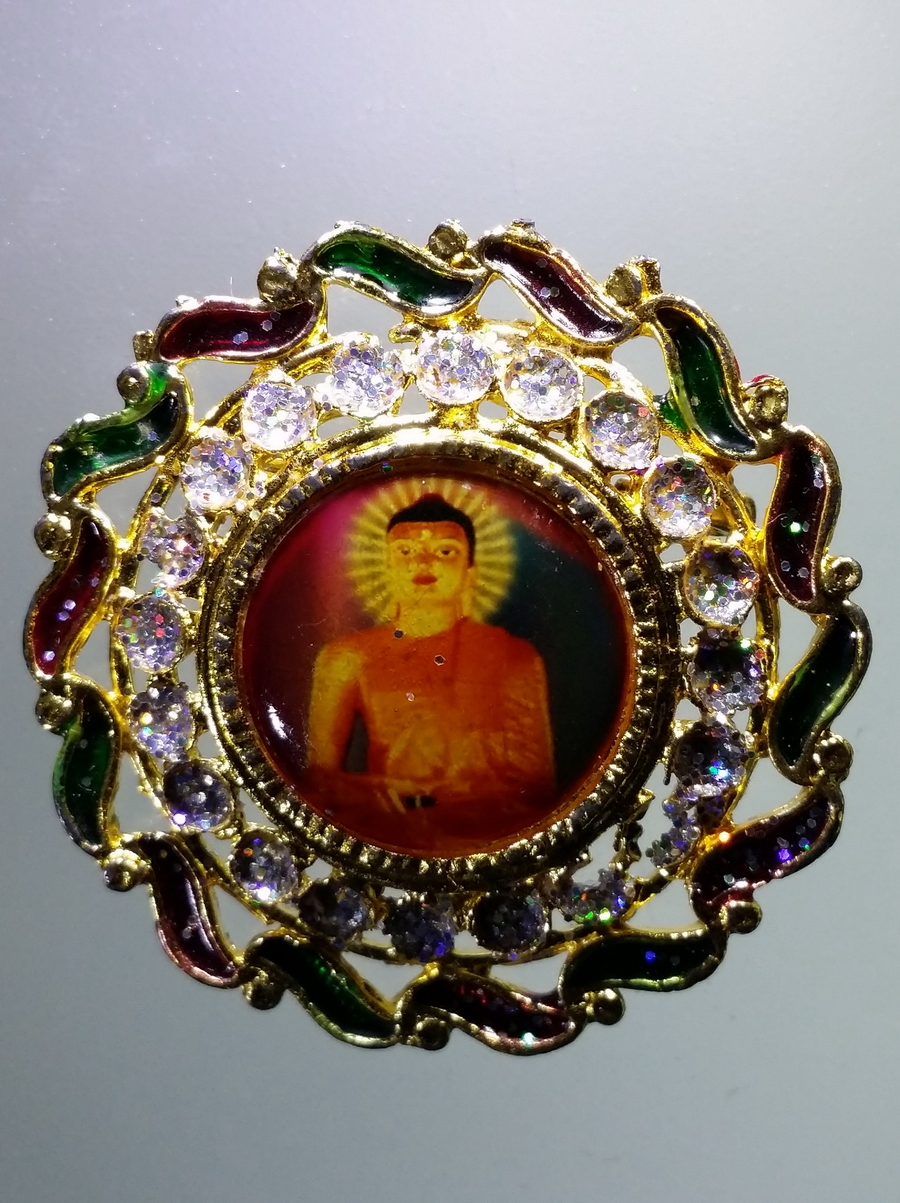 รหัสสินค้า เครื่องราง ล็อกเก็ต ภาพถ่าย 124 ล็อกเก็ตกะไหล่ทองฝังเพชรลงยาพระพุทธเมตตา พุทธคยา ประเทศอินเดีย พระรายการนี้ให้เช่าบูชาแล้ว