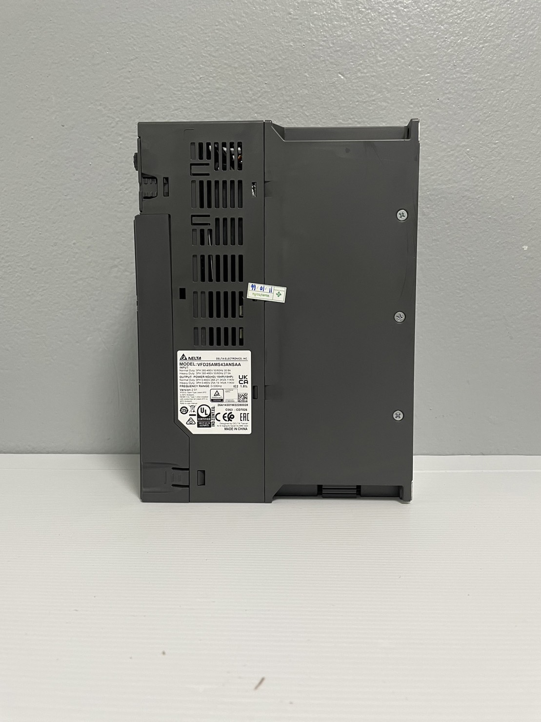Delta Inverter VFD25AMS43ANSAA 15HP 11kW (Input 380V 3-Phase Output 380V 3-Phase )