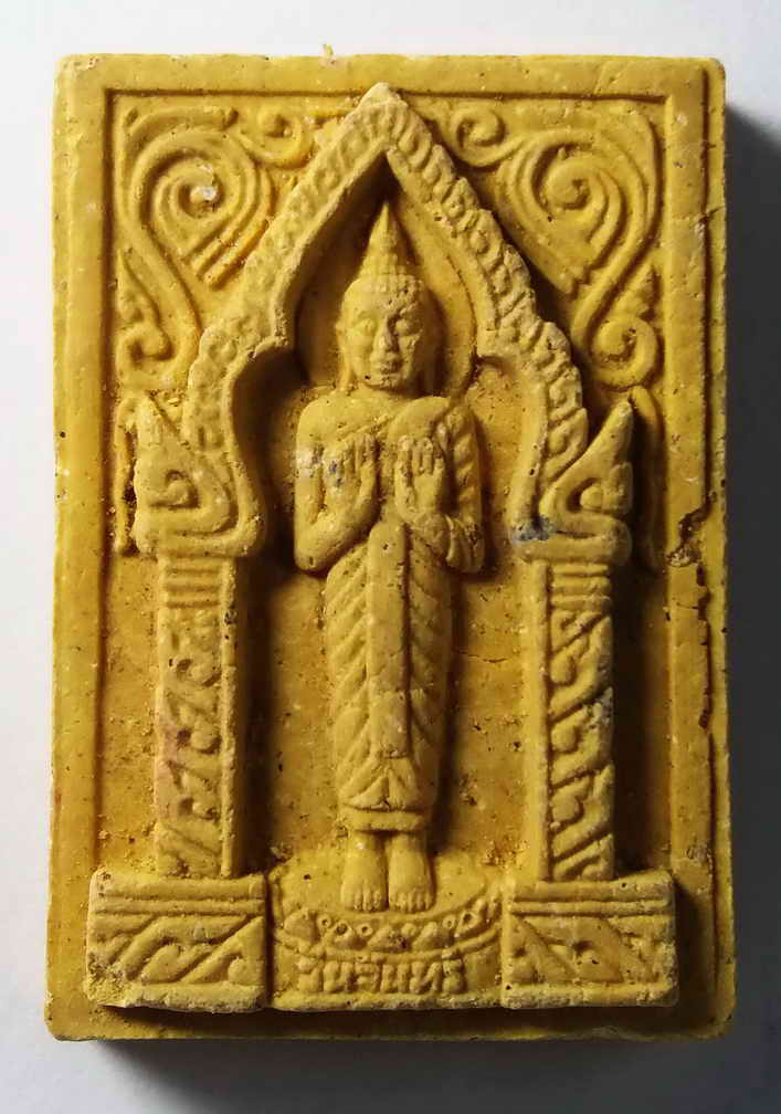 รหัสสินค้า ชลบุรี 012 พระประจำวันจันทร์เนื้อผง วัดพระประทานพร อำเภอศรีราชา จังหวัดชลบุรี พระรายการนี้ให้เช่าบูชาแล้ว
