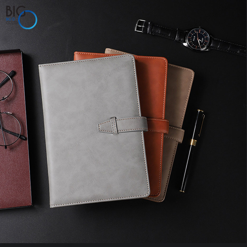 กิ๊ฟเซ็ทพรีเมี่ยม 2 ชิ้น สมุดโน๊ต A5 พร้อมปากกา