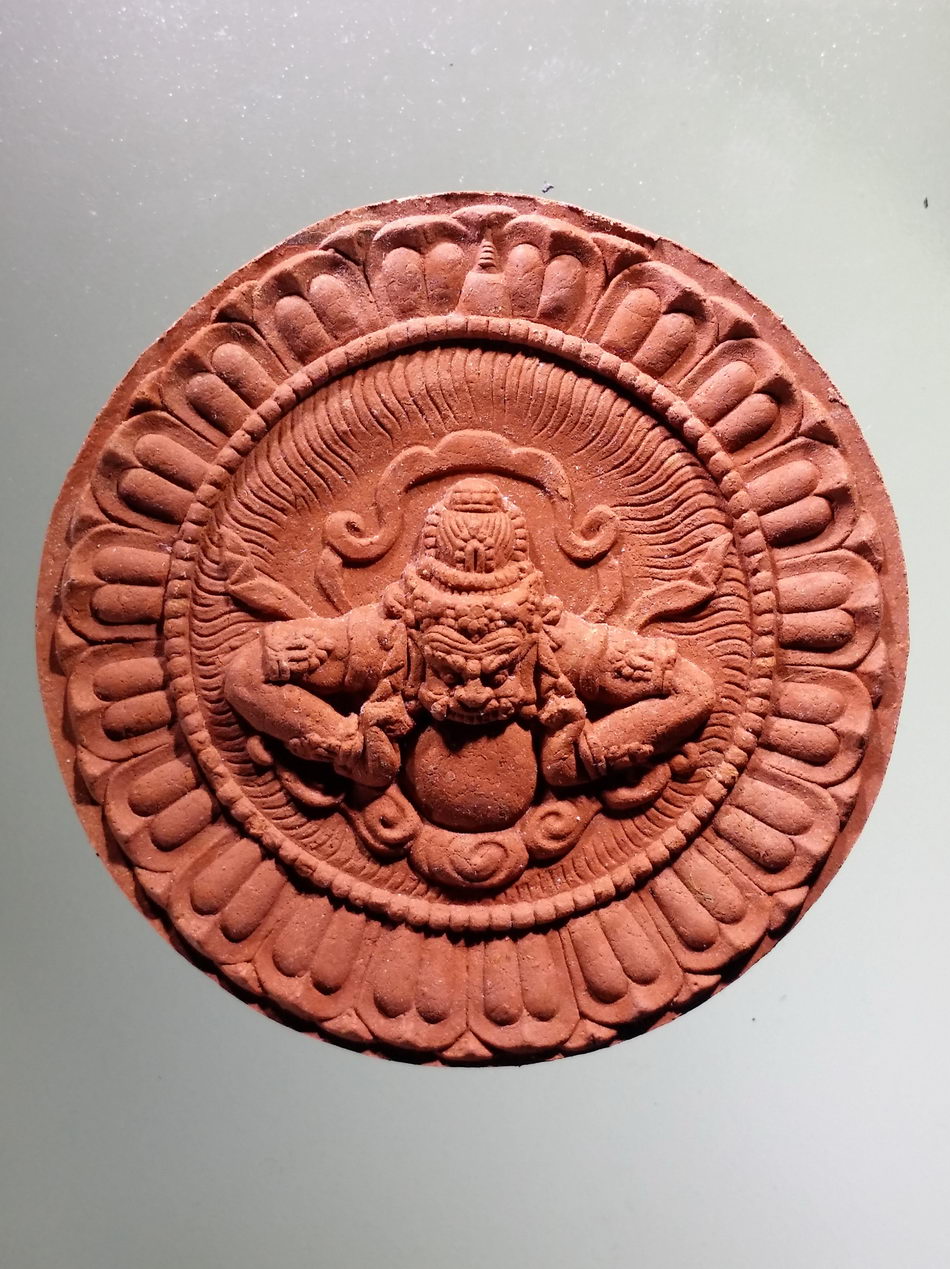 รหัสสินค้า จตุคามรามเทพ 057 จตุคามรามเทพ รุ่นมหาปาฏิหาริย์มั่งมีทรัพย์ เนื้อว่านแดง