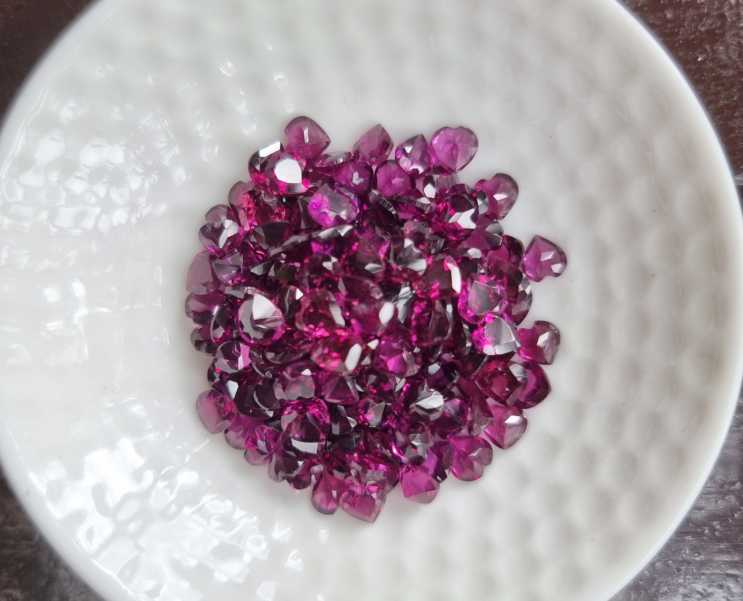 โรโดไลท์หัวใจ 5 มม. 1 กะรัต