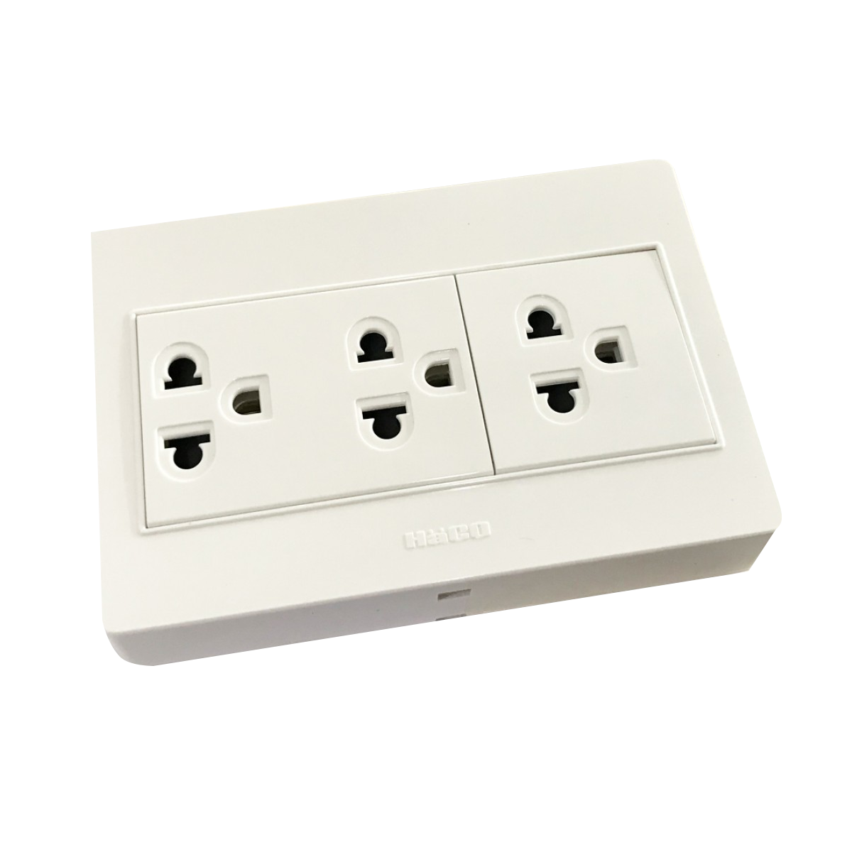 HACO เต้ารับ 3 ขา 3ช่อง 16A 250V