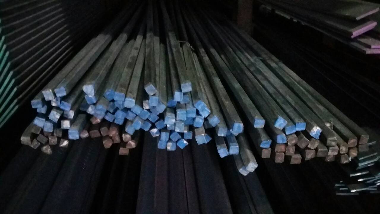 เหล็กสี่เหลี่ยมตัน