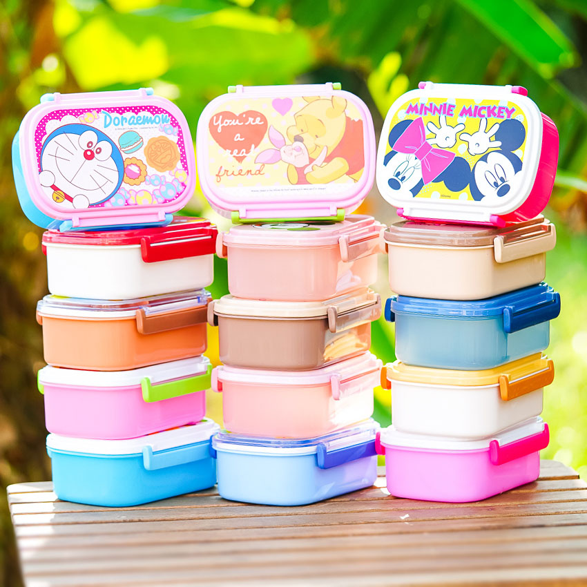 กล่องอาหาร กล่องข้าวเด็ก กล่องข้าวลายการ์ตูน ลิขสิทธิ์แท้ แบบชั้นเดียว แบ่ง2ช่องได้ มีช้อนให้