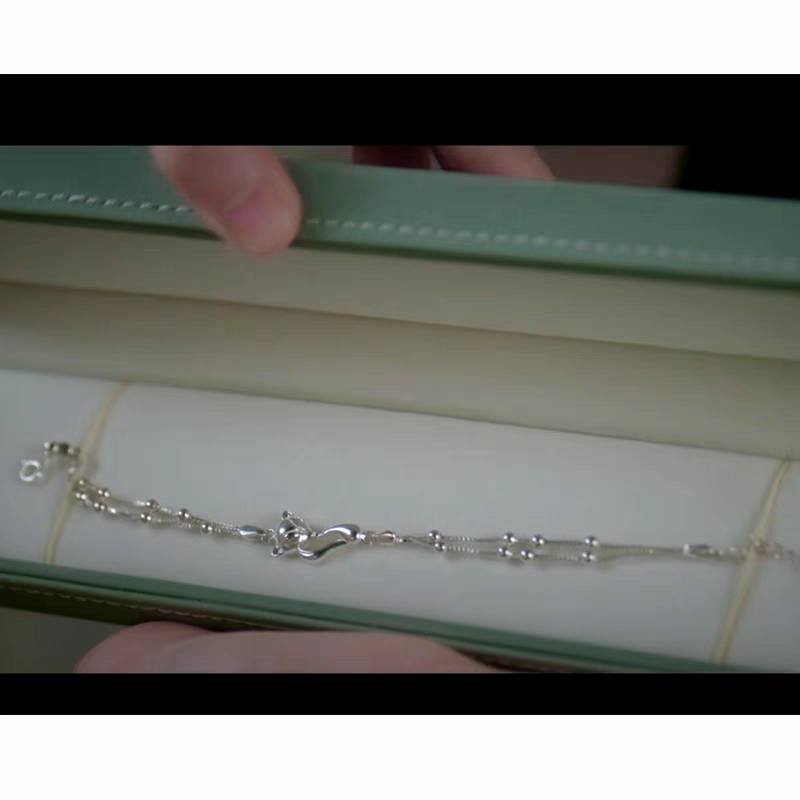 สร้อยข้อมือลูกจิ้งจอก ของซางจื้อ Hidden Love แอบรักให้เธอรู้