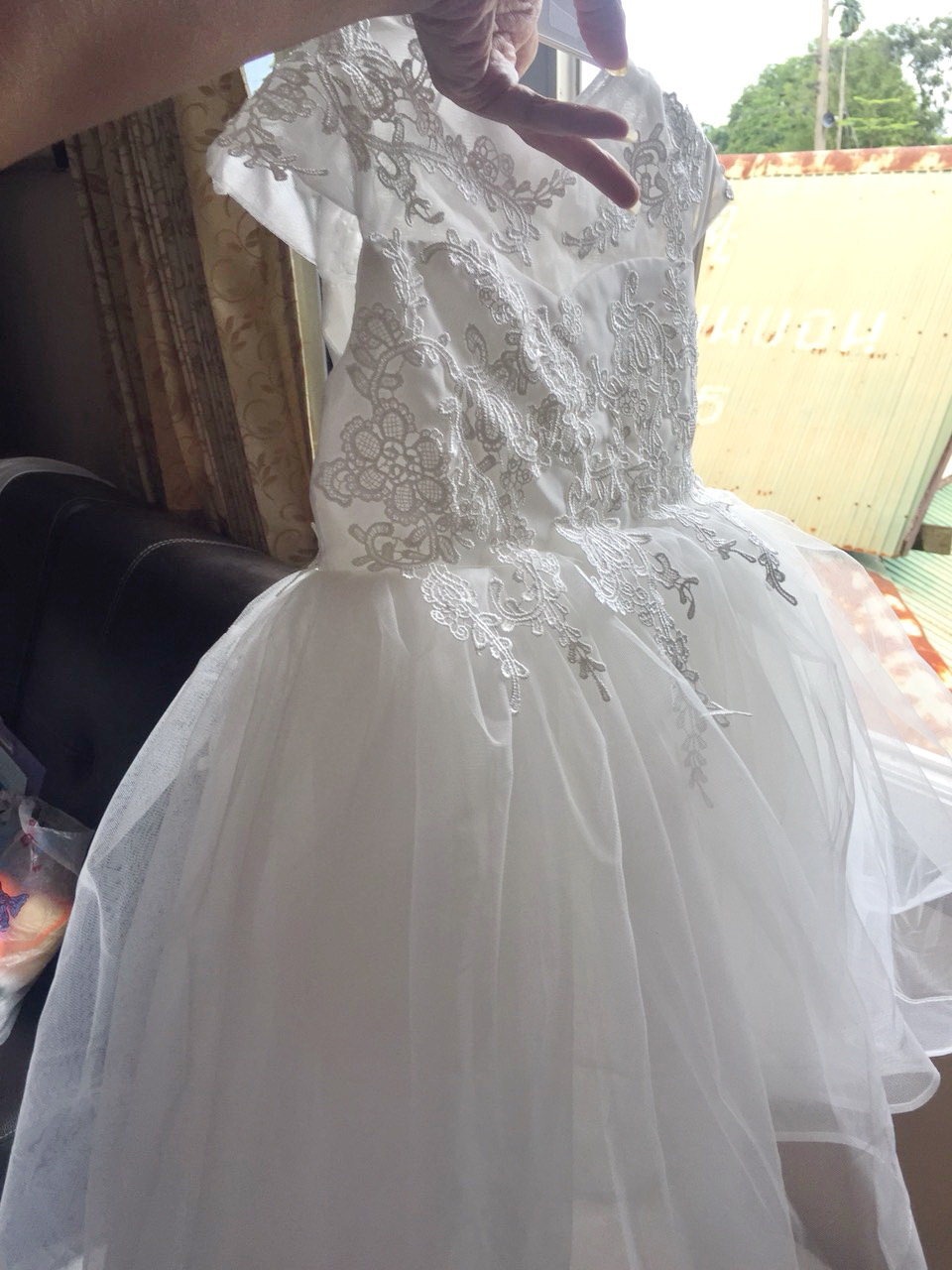 Gd32172-1 พร้อมส่งจากไทย ชุดเดรสออกงานเด็กสีขาว เด็กเล็ก-เด็กโต ชุดราตรีเด็กทรงหน้าสั้น-หลังยาว มีแขน