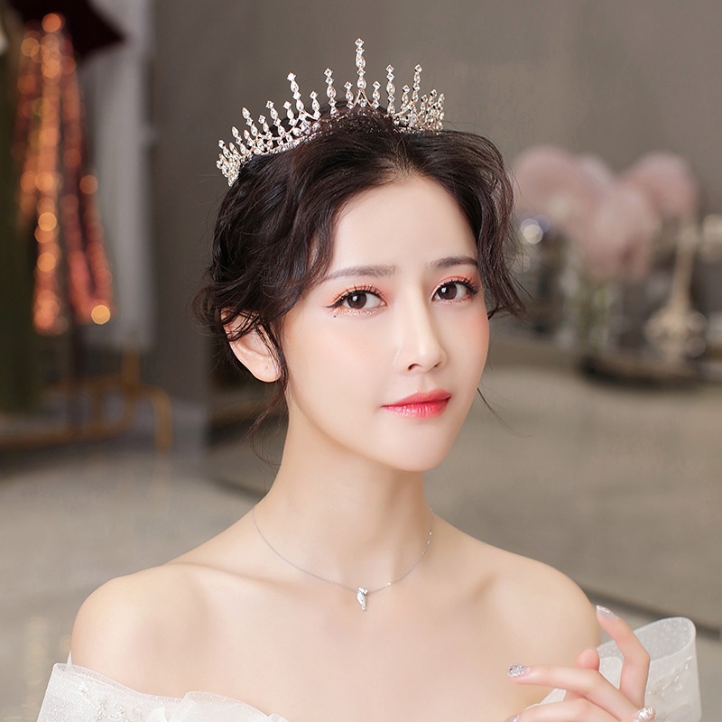 As2325- พร้อมส่งจากไทย มงกุฎเพชรประดับ แวววาว สวยหรูดูแพงเหมือนแบบ เด็กโต-ผู้ใหญ่ เส้นผ่าศูนย์กลาง 14cm.ดัดปรับขนาดได้เล็กน้อย