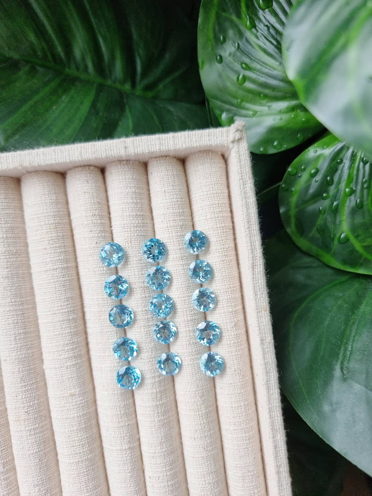 สกายบลูโทปาสกลม 9.0 มม. 1 เม็ด