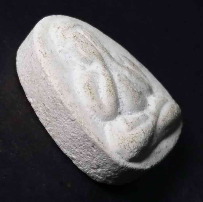 รหัสสินค้า พระปิดตา ทั่วไป 031 พระปิดตาเนื้อผงจักรพรรดิ์ หลวงตาม้า วัดถ้ำเมืองนะ จังหวัดเชียงใหม่