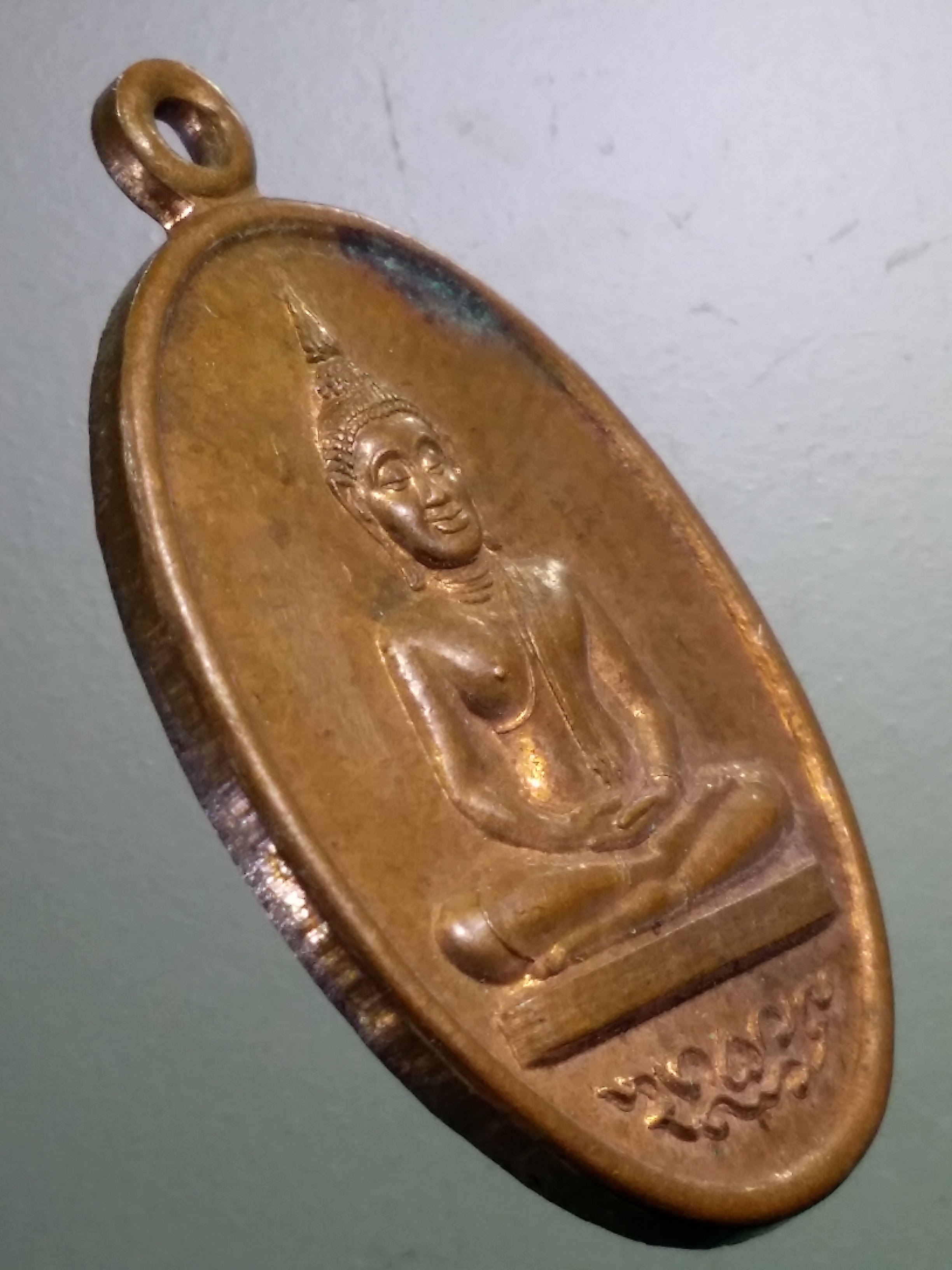 รหัสสินค้า เหรียญพระพุทธ 3903 เหรียญรูปไข่เล็กพระพุทธปางสมาธิ ที่ระลึกงานวันวิสาขบูชาสร้างมณฑปพระบรมสารีริกธาตุ