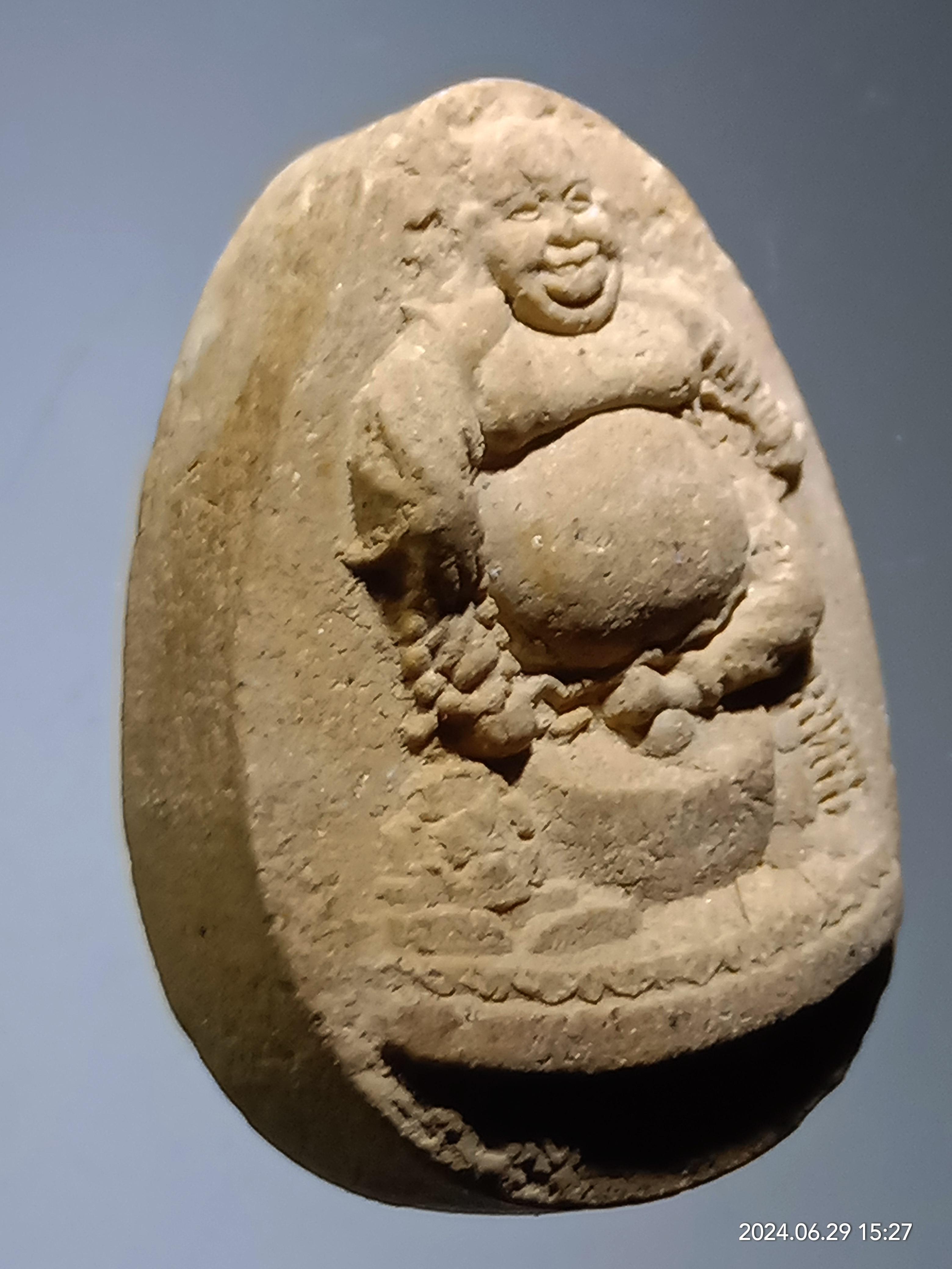 รหัสสินค้า พระเนื้อดิน เนื้อผง เนื้อว่าน 398 พระสังกัจจายน์มหาลาภ เนื้อผง วัดบ้านหนองสระพัง