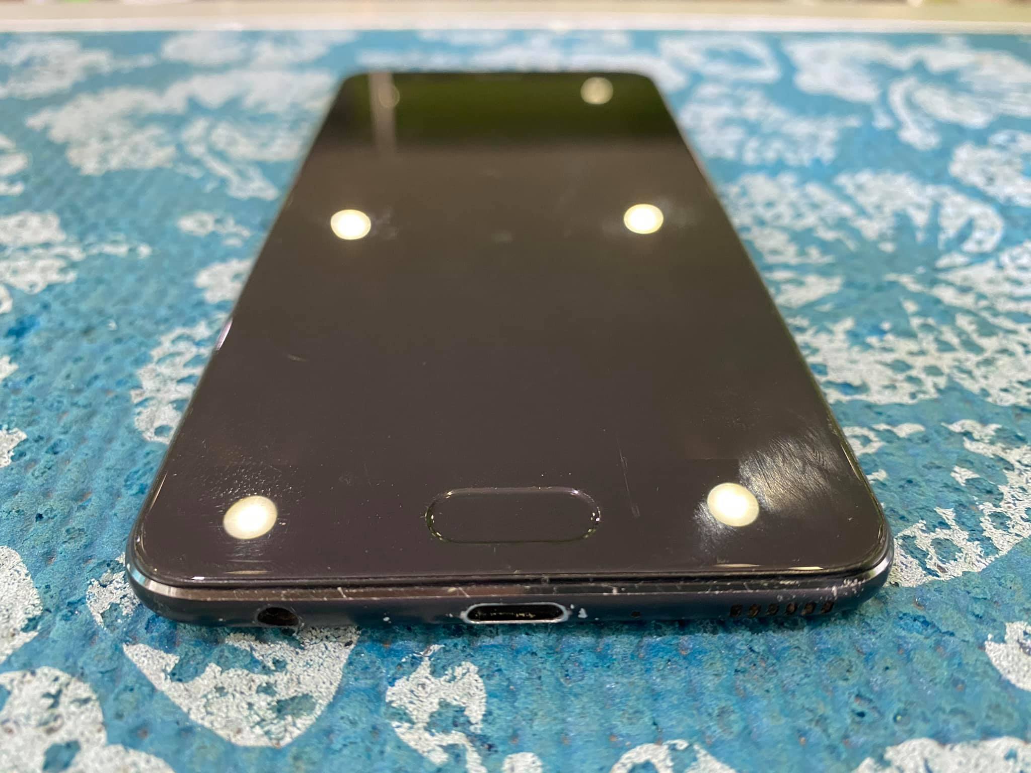 ( SOLD OUT ) Huawei P10 Plus