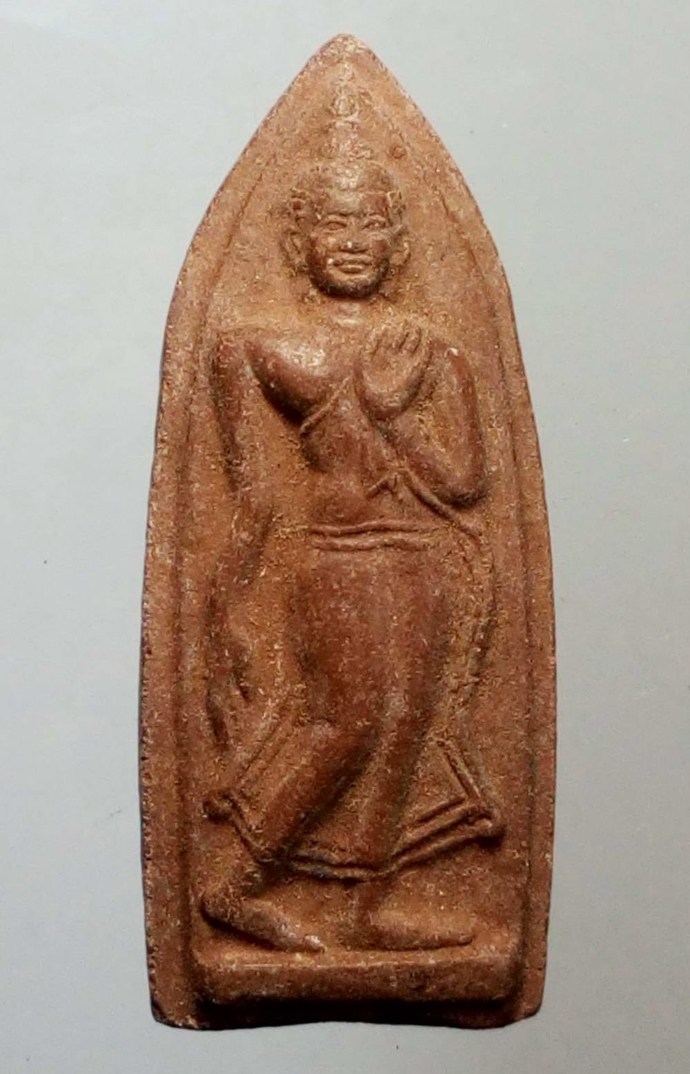 รหัสสินค้า พระไม่ทราบที่ 183 พระลีลาเนื้อผงสีน้ำตาล หลังยันต์ ไม่ทราบที่ พระรายการนี้ให้เช่าบูชาแล้ว