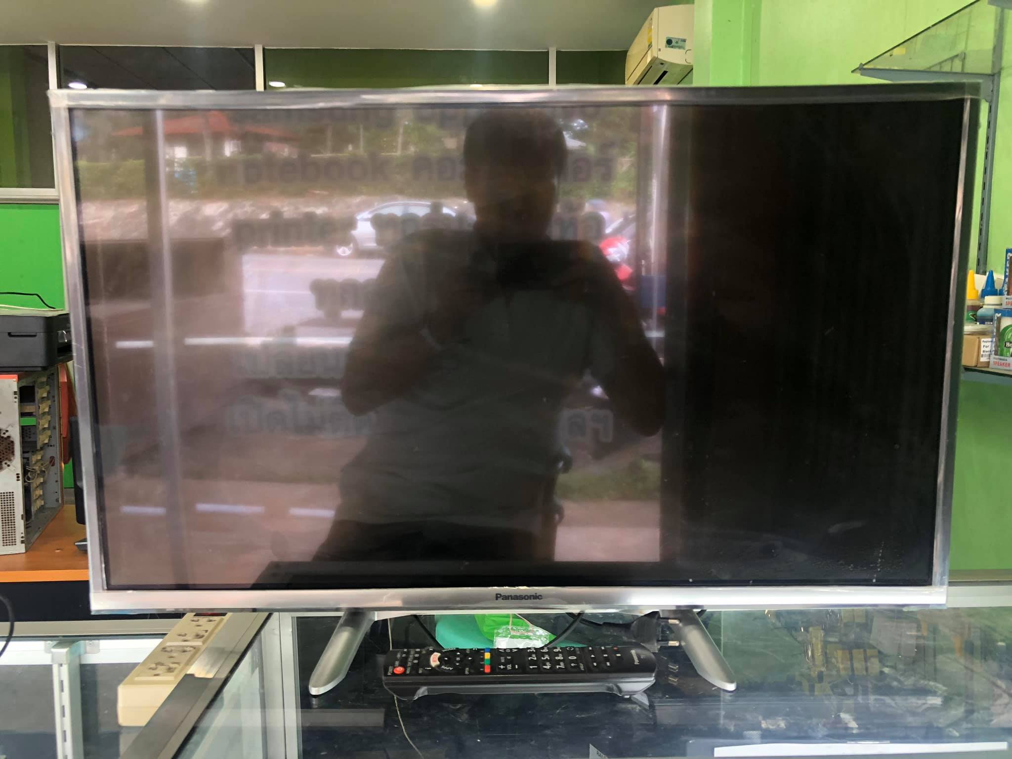 ( SOLD OUT ) Smart TV 32 นิ้ว Panasonic รุ่นTH-32DS500T