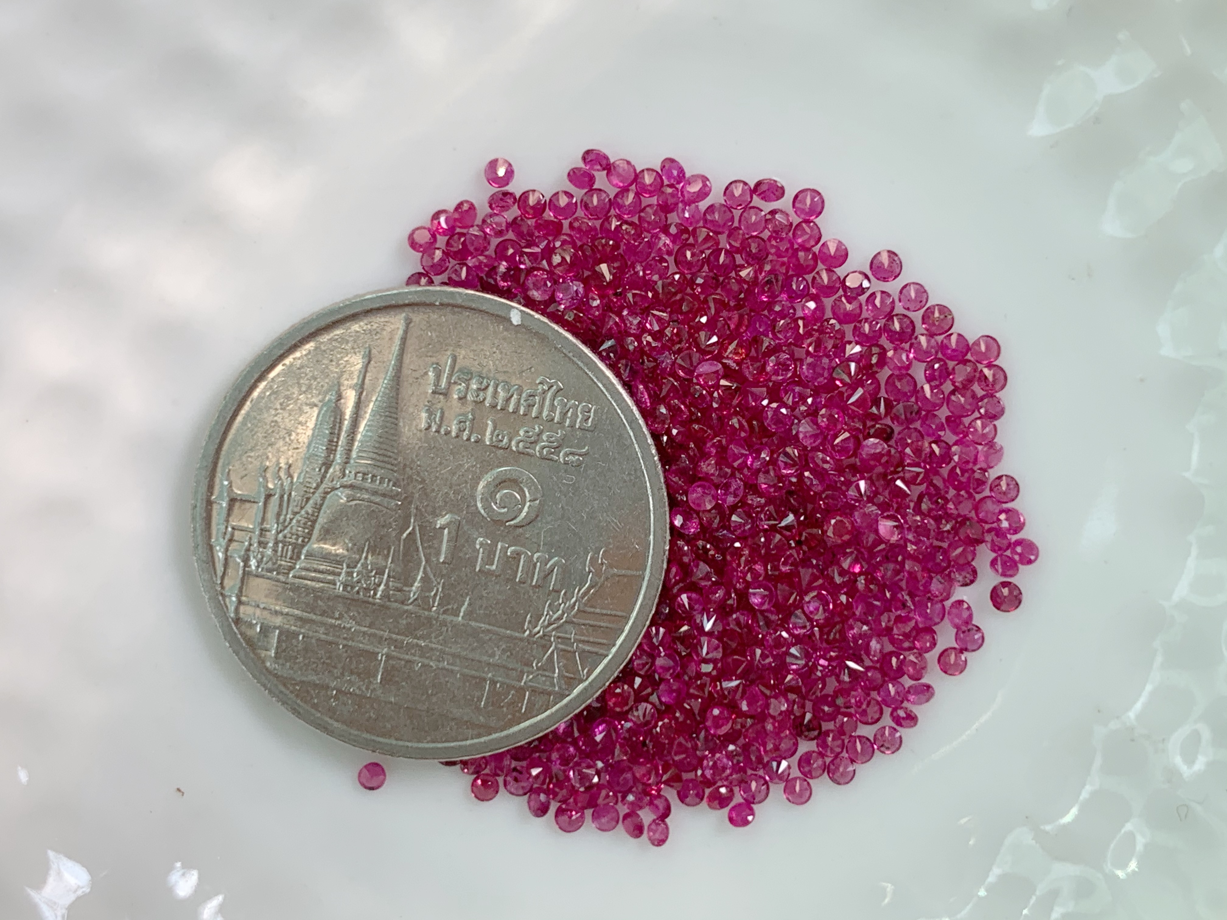 Ruby ทับทิมกลม 1.25 มม. 1 กะรัต